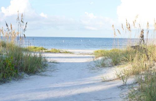 Mid Island House | Seashell Blue by Sun Palace Vacations