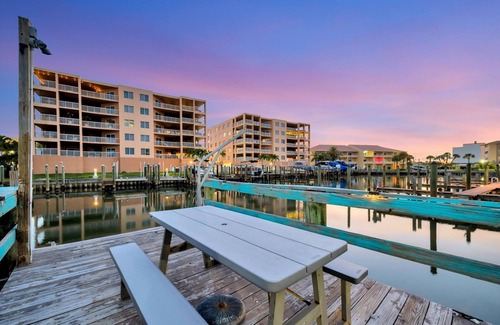 Treasure Island Apartment | Seashell Suite 1B Pet Friendly Waterfront Dock
