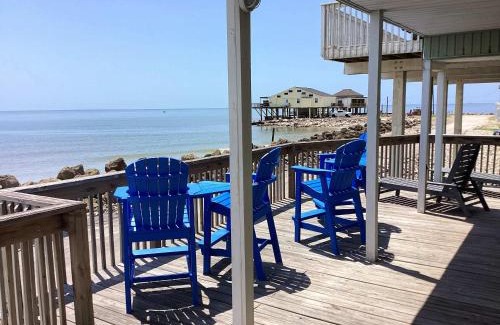 San Luis House | Seaside Front & Center Dolphin Watching