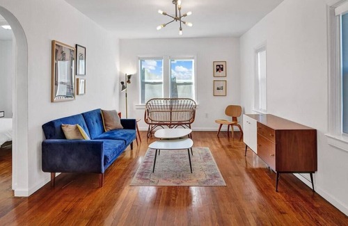 Northeast Miami Cottage | Season Discount!! Biscayne Deluxe House, 4br/2bath, Free Parking, Garden & Bbq!
