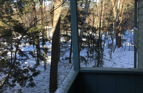 Bartlett Condo | Seasons at Attitash Townhouse - 1 mile from Attitash Ski Area, near Storyland