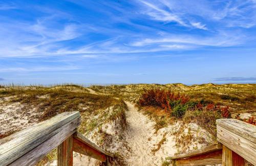 Morehead City Apartment | Seaspray 242