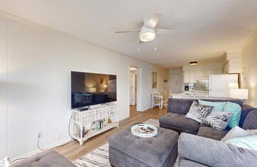 Morehead City Apartment | Seaspray 242