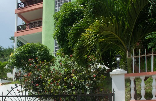 Bonne Terre Condo | Seaview condos- 1 bedroom garden view