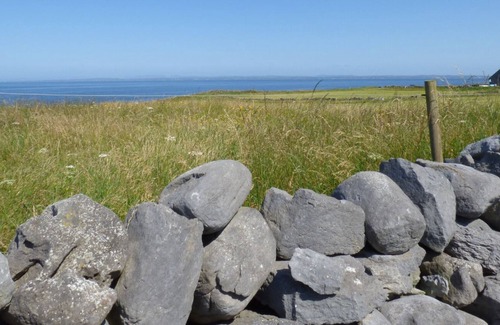 Murroogh House | SEAVIEW COTTAGE, pet friendly, with open fire in Fanore, County Clare