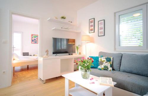 Hvar Old Town Apartment | Seaview holiday home apt. with private terrace