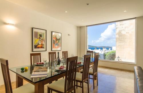 Qawra Apartment | Seaview Pool Dolmen Apt St Paul's Bay - Happy Rentals