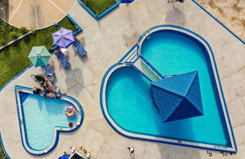 Bakau Apartment | Seaview Room - Sleeps 3 - Cape Point - Bakau