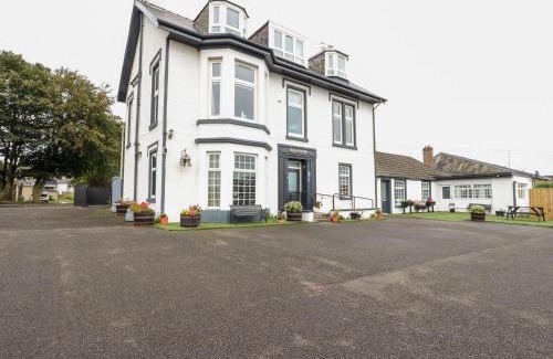 Carnoustie House | Seaview Wellness Retreat