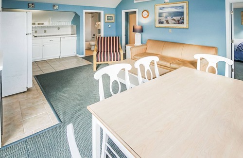 Dennis Port Apartment | Seawinds II