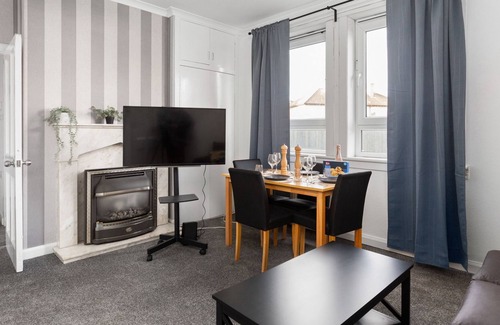 Restalrig Apartment | Secluded 2 bed apartment Edinburgh