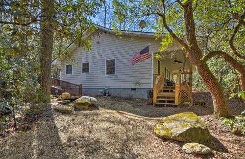 Lakemont House | Secluded Lavinder Laurel Leaf Cottage Near Creek