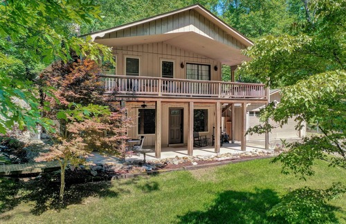 Bonnerdale House | Secluded Lodge 5 minutes from Lake Ouachita