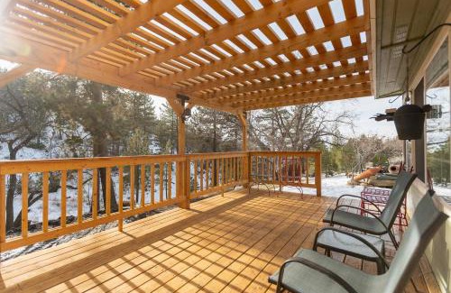 Tehachapi House | Secluded Mountain Retreat