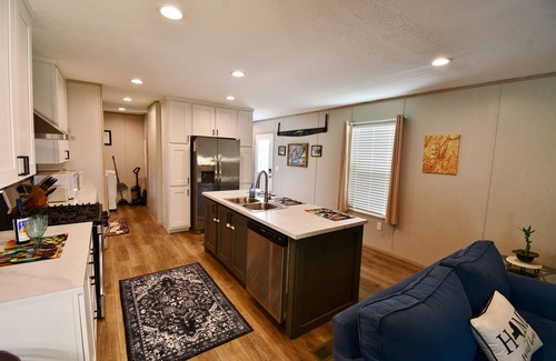 Bath House | Secluded Retreat - Kamp Keuka - Colorful & Spacious 3BR Getaway in Wine Country