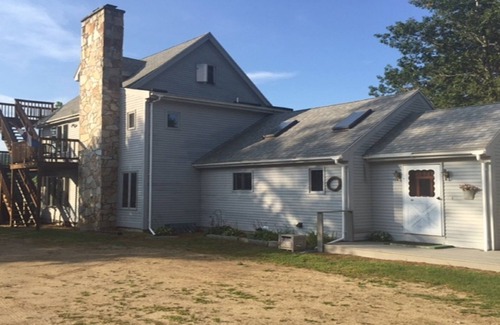 Rindge House | Secluded Vacation Home with direct lake frontage on Contoocook Lake in NH