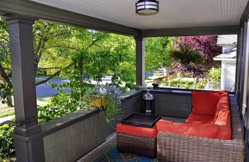 Historic Railroad District House | Second Spring Property - 3 bedroom 2 bath luxury home in the heart of Ashland