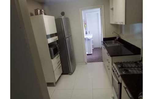 Catedral Apartment | Secure building with balcony and bay view.