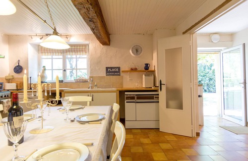 Bourgougnague House | Secure gated and fenced pool, quiet rural location, Air Con. Near historic towns