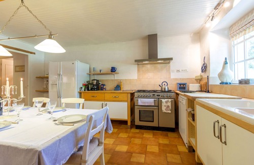 Bourgougnague House | Secure gated and fenced pool, quiet rural location, Air Con. Near historic towns