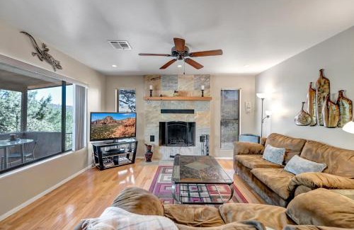 West Sedona House | Sedona Chimney Rock Cottage - Views of Thunder Mountain, Great Location for Year Round Recreation!