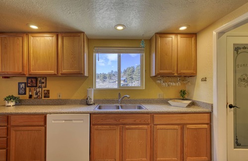 Pagosa Springs Cabin | See Fall's Changing Colors! Split Pine Cabin: Hot tub, Stunning Mountain Views, Near Downtown!