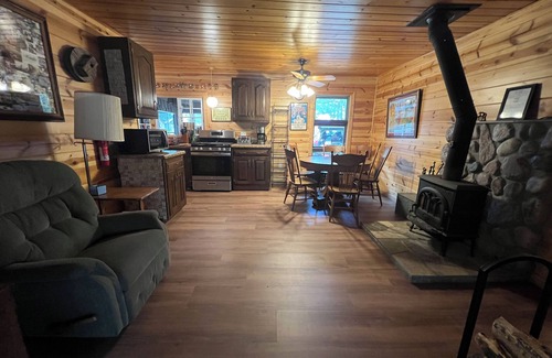 Wautoma Cottage | See the Colors of Fall! Great dates still available!