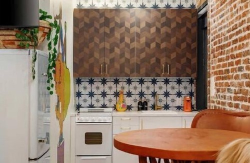 Golden Triangle Apartment | Seewalker Art Suite 211