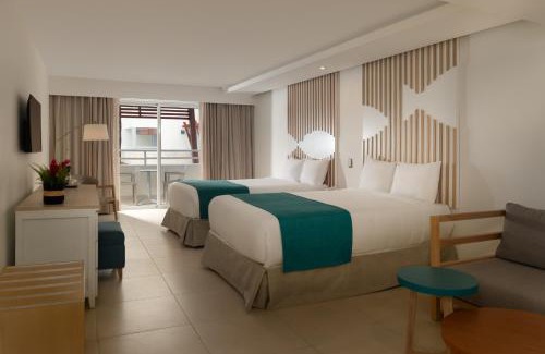 Playa Chiquita Hotel | Select at Casa Marina Adults Only All Inclusive