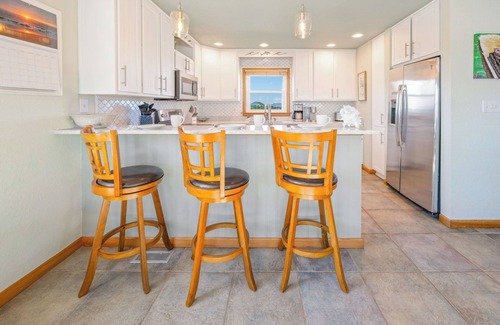 Hatteras Island House | Semi-Oceanfront w/Hot Tub, Game Room, Wet Bar, Cmty Pool and Tennis/Pickleball