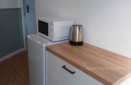 Le Lion-d'Angers Bed & Breakfast | Separate suite with whirlpool bath