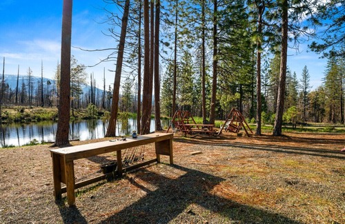 North Fork House | Sequoia Dome with Star-port