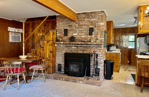 Posey Cabin | Sequoia National Forest CabinD