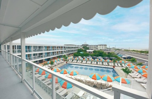 Cape May Hotel | Serene Beach Hideaway – Music Nights, Pool Days & Coastal Calm