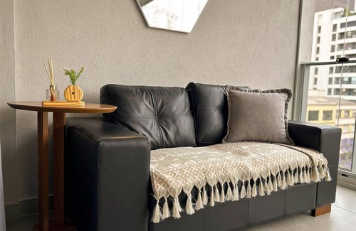 Cerqueira Cesar Apartment | Serene – Design, Location & Subway Rebouças Studio