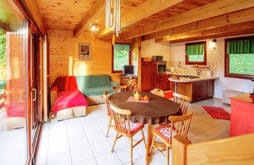 Brod Moravice House | Serene holiday home in Doluš with private garden