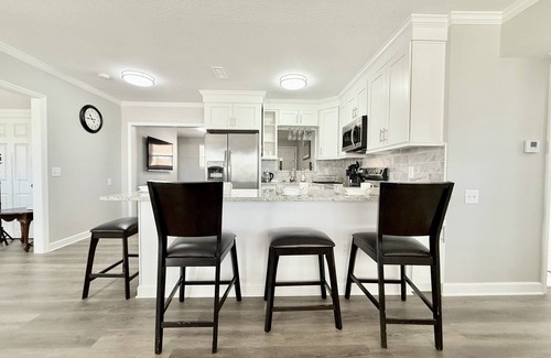 Pinellas Park House | SERENE HOME:WASHER/DRYER-BBQ- NEAR BEACH/LAKE/PARK/MUSEUM/RESTAURANT/AIRPORT!