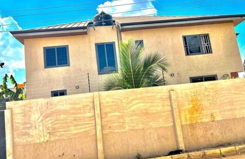 Accra Apartment | Serene Hostel Accra Bunk Bed Mixed dormitory