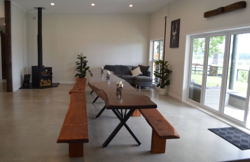Kaingaroa House | Serene Lakeside Escape in Brand New Luxury House!