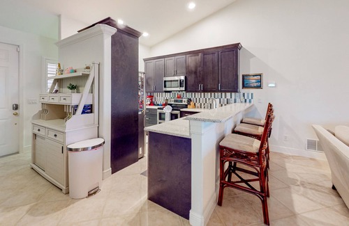 Fort Myers Shores House | Serene Waterfront Haven | House in Fort Myers