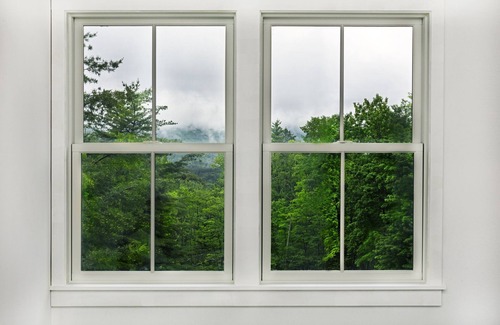 Woodstock House | Serene Woodstock 3 bedroom cottage with sweeping mountain views