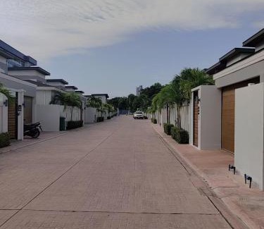 Wang Chan Villa | serenity浪漫满屋独栋泳池别墅聚会轰趴度假近中天海滩