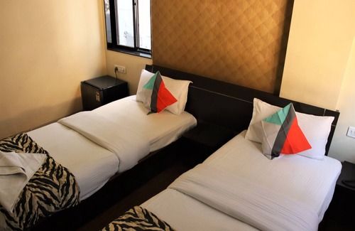 Viman Nagar Hotel | Serenity By Monarch Viman Nagar