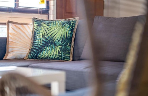 Grange Apartment | Serenity by the Sea Grange