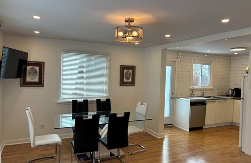 Old Town Historic District House | Serenity Charm downtown old towne by Shaw