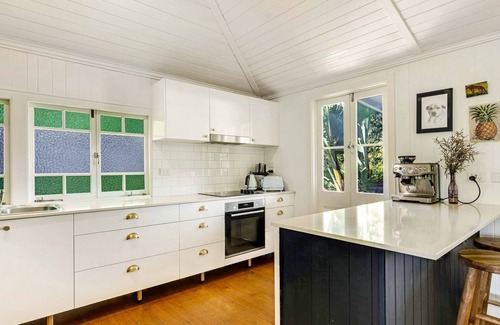 Bangalow House | Serenity - Family & Pet Friendly. Bangalow Retreat.