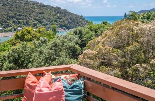 Mangonui House | Serenity Hills - Mangonui Holiday Home