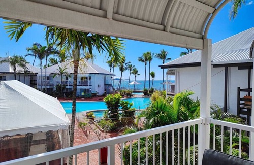 Dolphin Heads Apartment | Serenity in Dolphin Heads