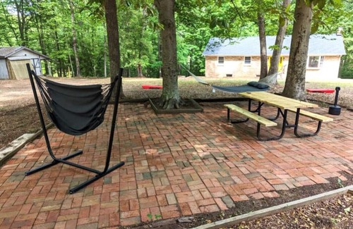 North Chesterfield House | Serenity in the Suburbs: Your Gorgeous RVA Getaway