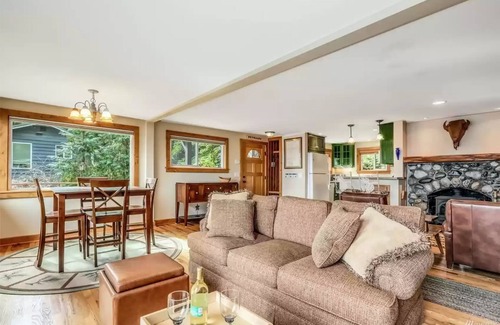 Greenbank House | Serenity Pines by AvantStay | Incredible Views